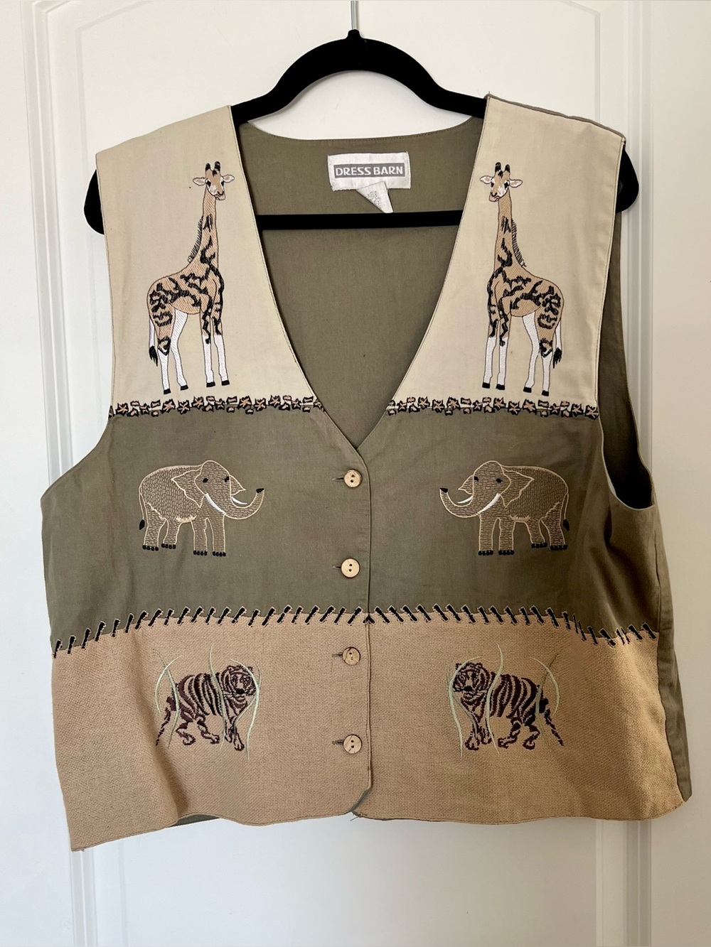 VNTG Dressbarn Embroidered Safari Vest